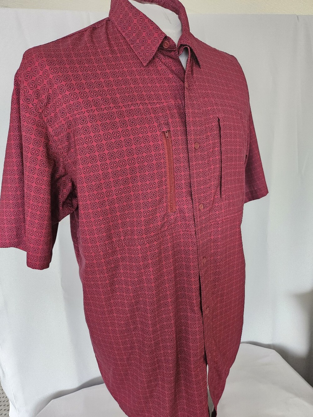 Ariat VentTek Classic Fit Printed Button Up Shirt Men’s Large Dark Redwood